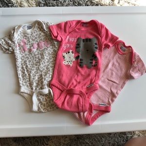 LOT OF 3! Gerber Newborn Onesies!